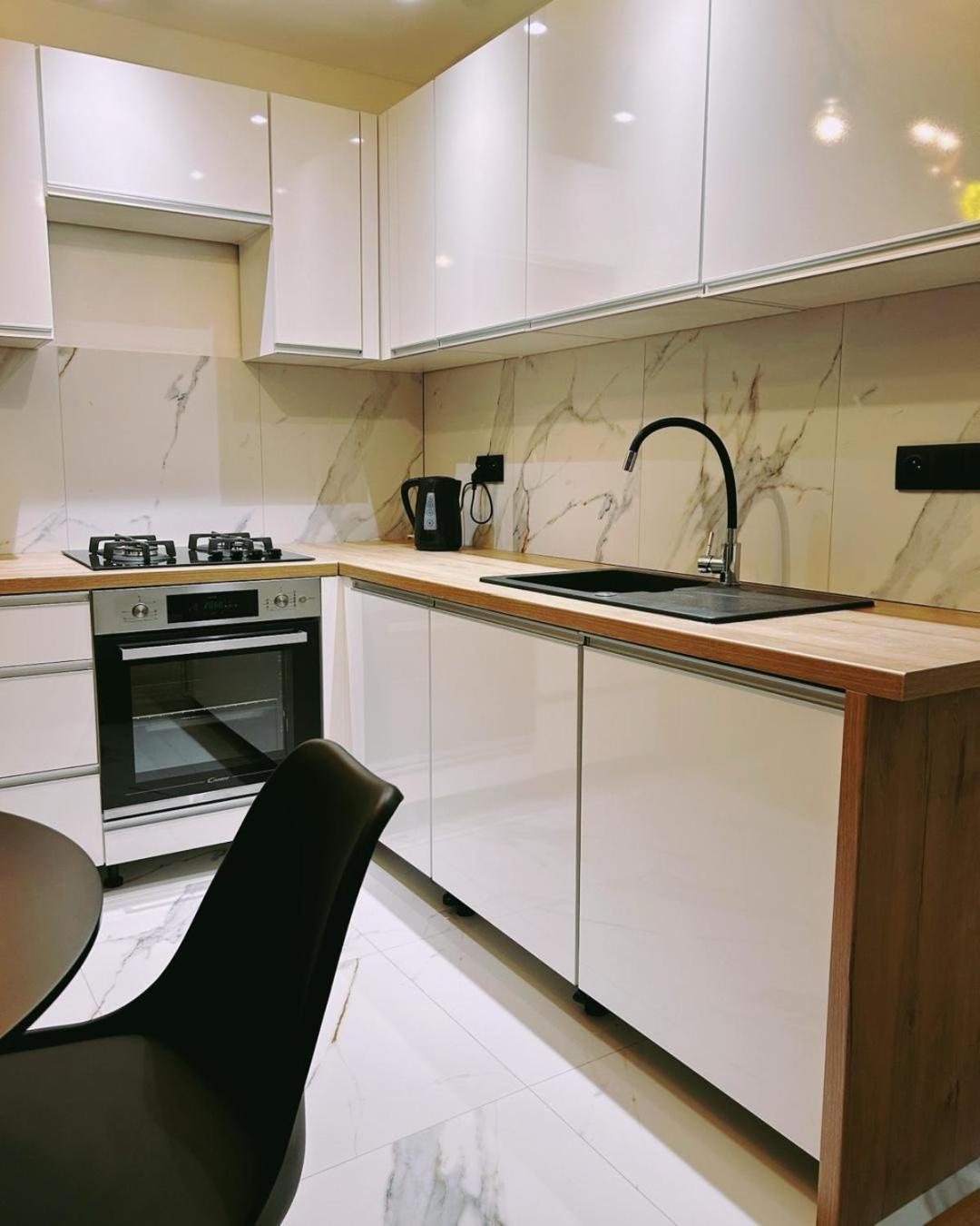 Apartament Tysiaclecia 6 Lejlighed Katowice Eksteriør billede